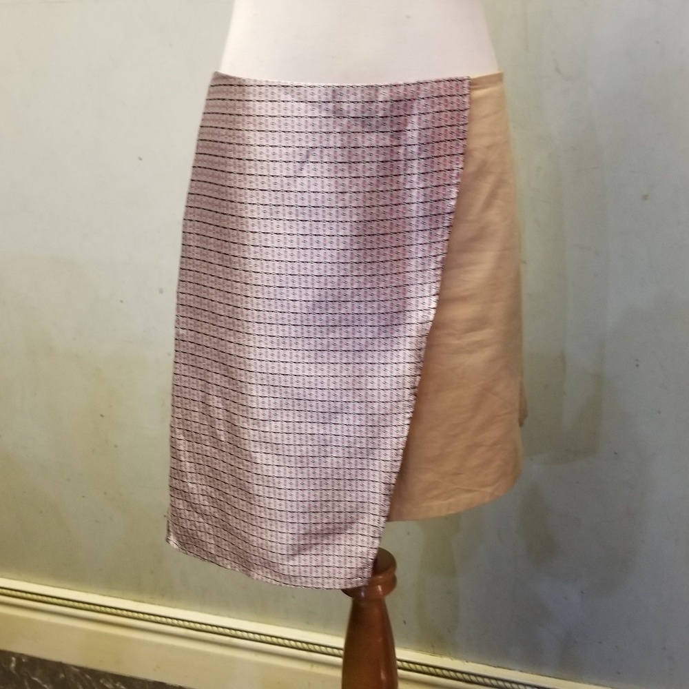 OH, Bubble khaki mini skirt purple overlay women's size 4 (S10)